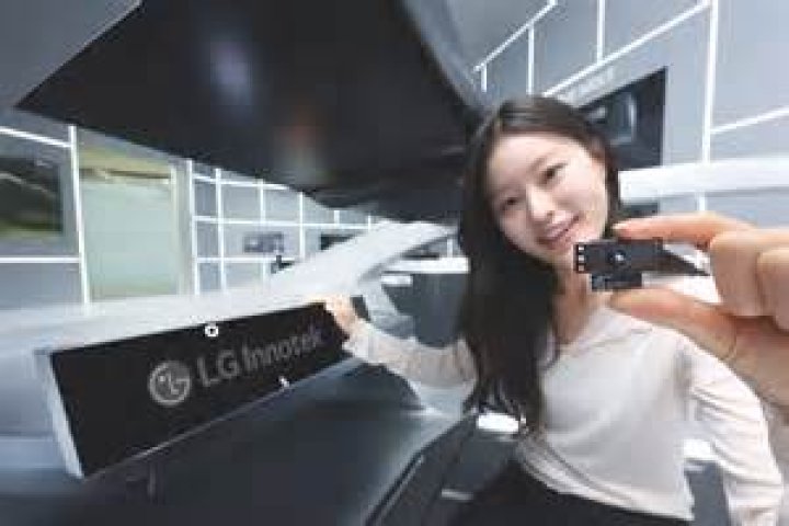 An Obituary Unveils Hidden Truths