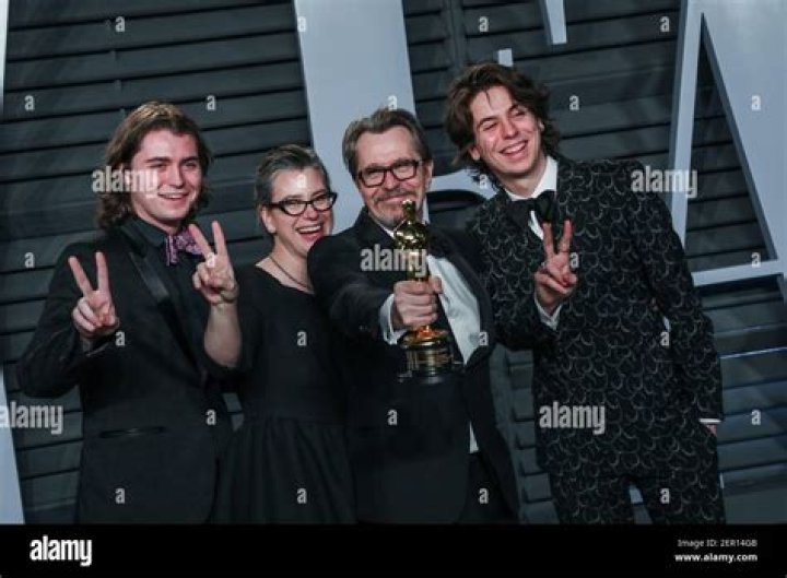 Charlie John Oldman - WebBlog