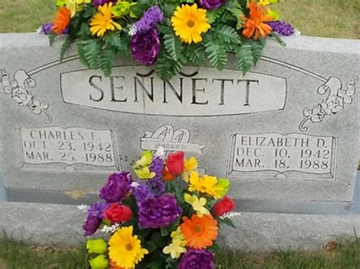 Elizabeth Dorlene Sennett husband: Meet Charles Sennett