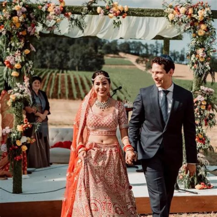 Is Seema Khan Still Married To Sohail Khan? Age, Wiki, Biography, Wedding, Net Worth, Instagram