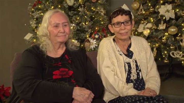 Meet the Singers Mother Who Raised Her Alone |