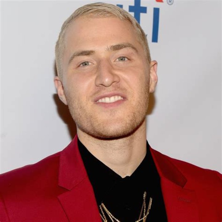 Mike Posner Height, Weight, Age, Girlfriend, Family, Facts, Biography