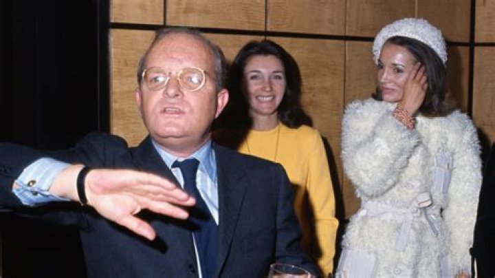Unveiling The Masterful Portrayal Of Truman Capote In "Feud: Bette And Joan"