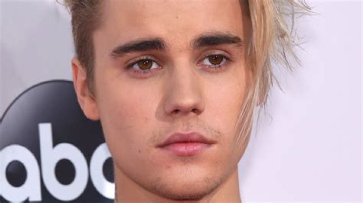 What Really Happened Between Miranda Kerr And Justin Bieber?